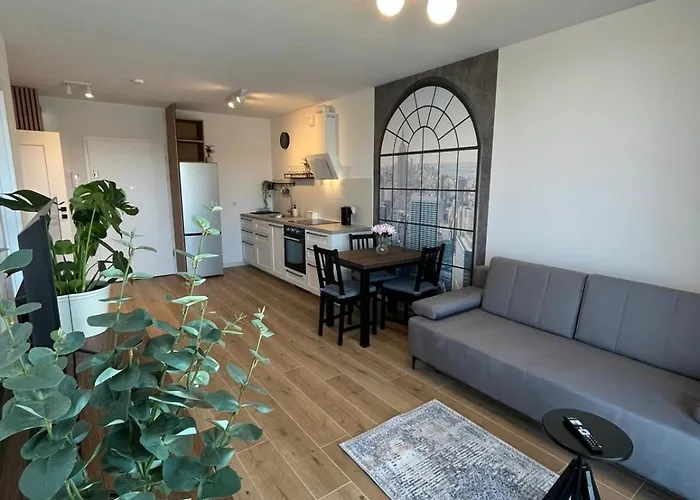 Manhattan - 15 Minutes Drive From The Old Town Apartment *