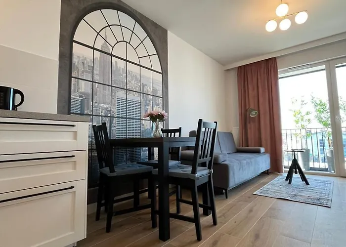 Manhattan - 15 Minutes Drive From The Old Town *